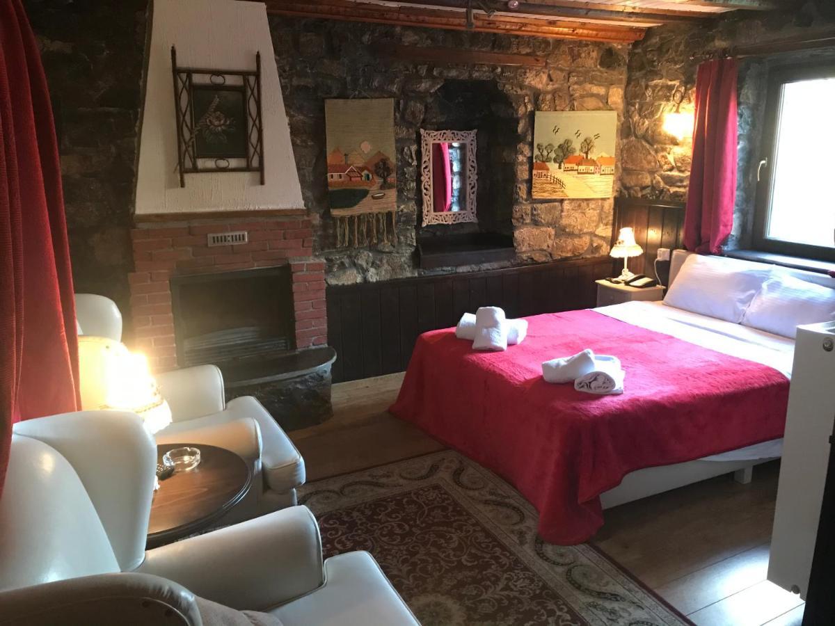 Chalet Asteras Tou Vorra ปาลีออส อากีออส อาตานาซีออส ภายนอก รูปภาพ