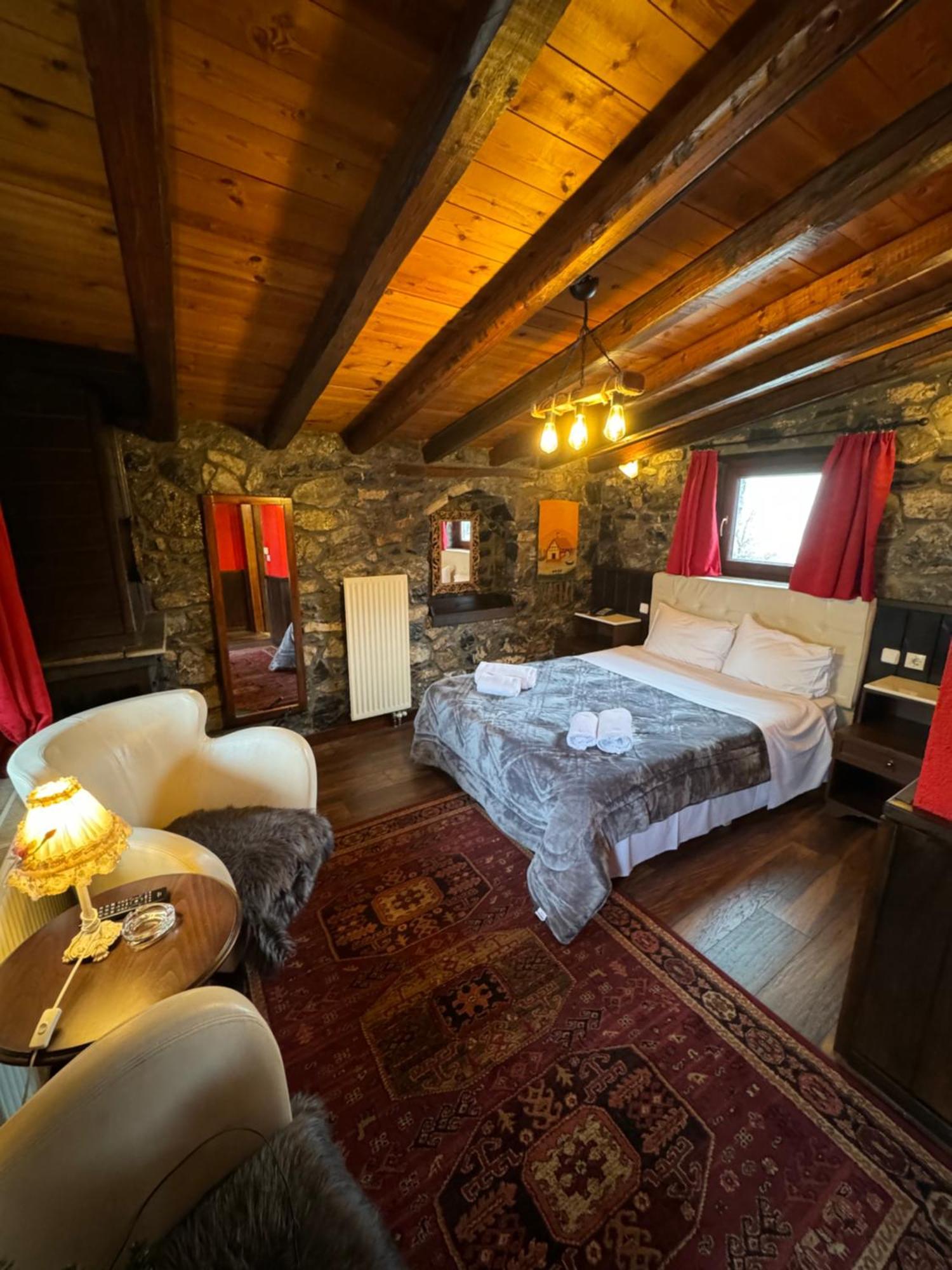 Chalet Asteras Tou Vorra ปาลีออส อากีออส อาตานาซีออส ภายนอก รูปภาพ