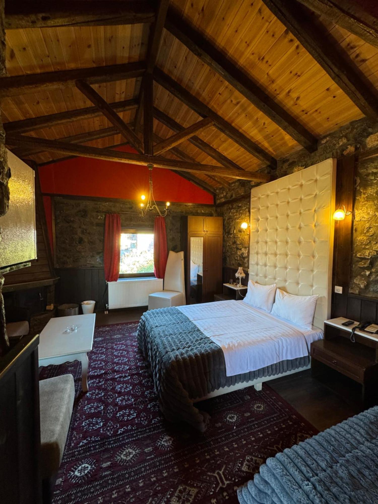 Chalet Asteras Tou Vorra ปาลีออส อากีออส อาตานาซีออส ภายนอก รูปภาพ