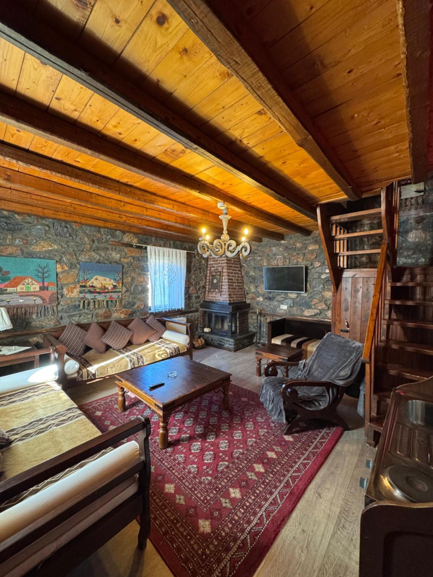 Chalet Asteras Tou Vorra ปาลีออส อากีออส อาตานาซีออส ภายนอก รูปภาพ